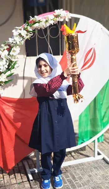 مدرسه فرزانگان ایران، پیش دبستان و دبستان فرزانگان ایران: مشعل المپیک، نمادی از خلاقیت و غرور ملی